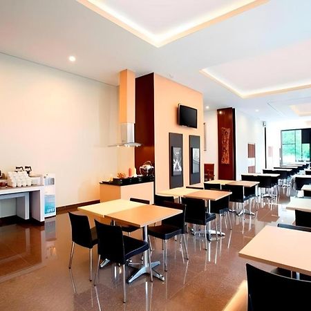 Amaris Hotel Pasar Baru Jakarta Luaran gambar