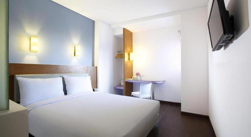 Amaris Hotel Pasar Baru Jakarta Luaran gambar