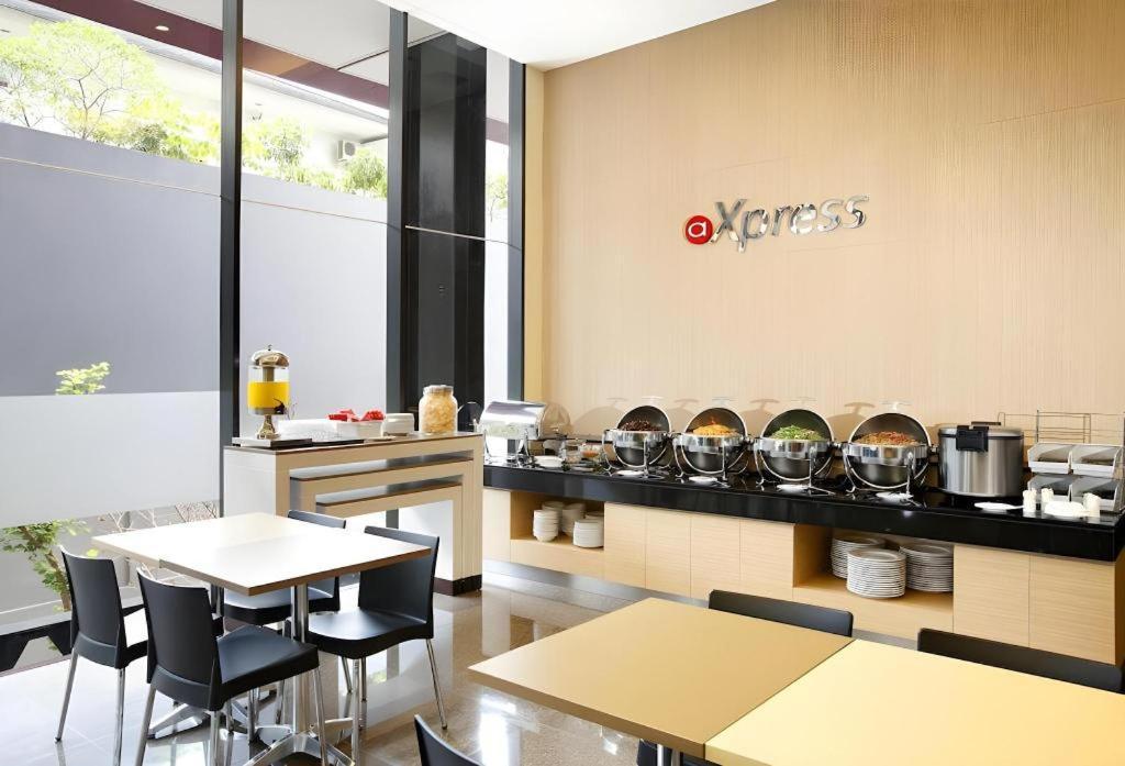 Amaris Hotel Pasar Baru Jakarta Luaran gambar