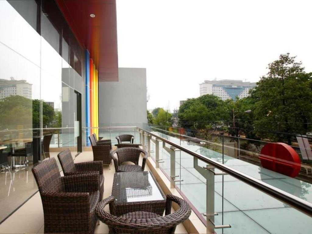Amaris Hotel Pasar Baru Jakarta Luaran gambar